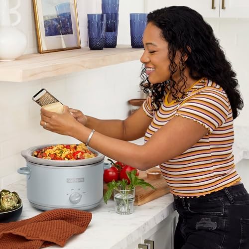 Crock-Pot 4.5 Quart Manual Slow Cooker – Macaroon Blue 34z
